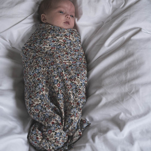 Jana Muslin Swaddle 有機棉紗巾 – Flora Bunnies Rouge